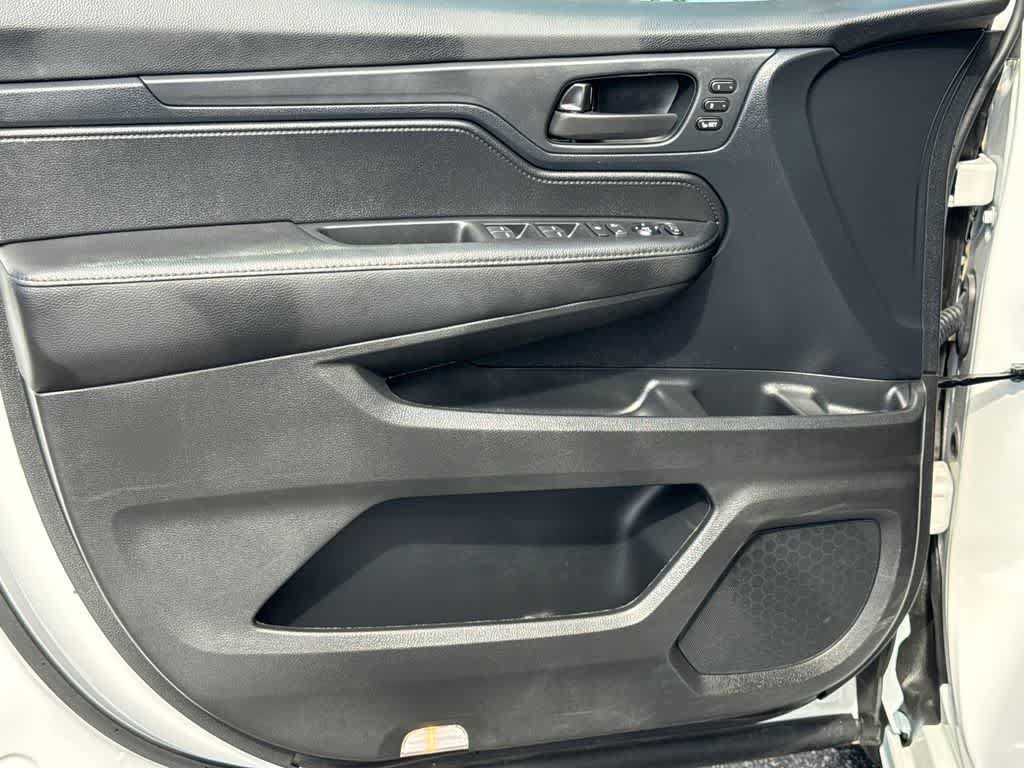 Used 2024 Honda Odyssey Sport image 11