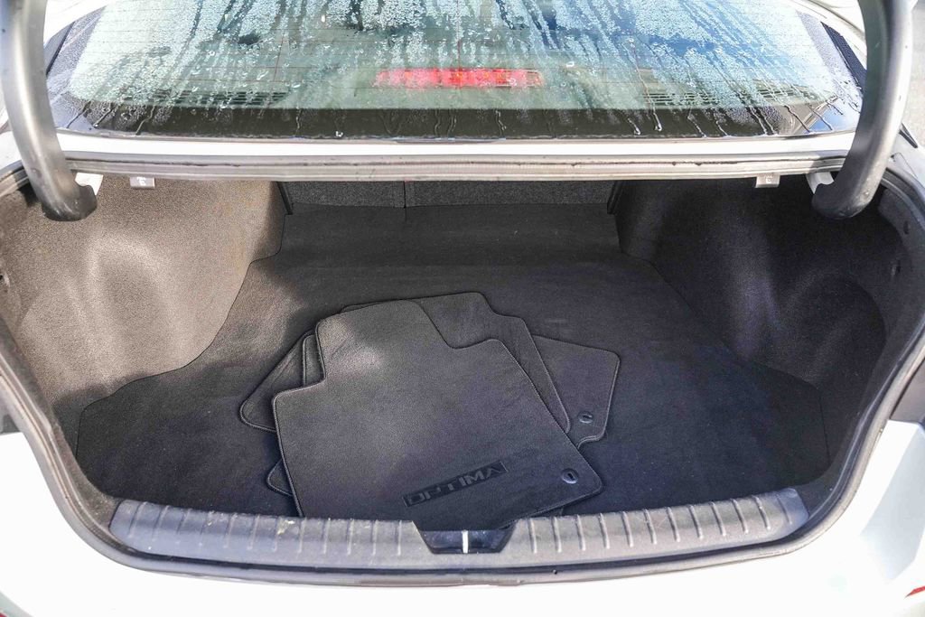 Used 2019 Kia Optima LX image 29