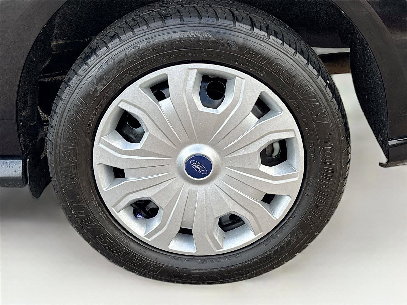 Used 2021 Ford Transit Connect XLT image 33