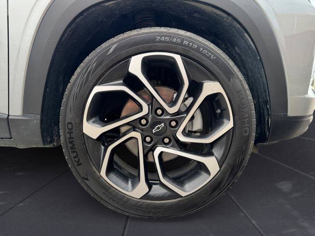 Used 2025 Chevrolet Trax RS FWD image 14