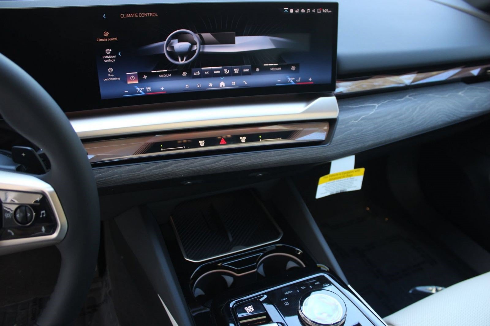 Used 2026 BMW 530i w/ M Sport Package RWD image 18