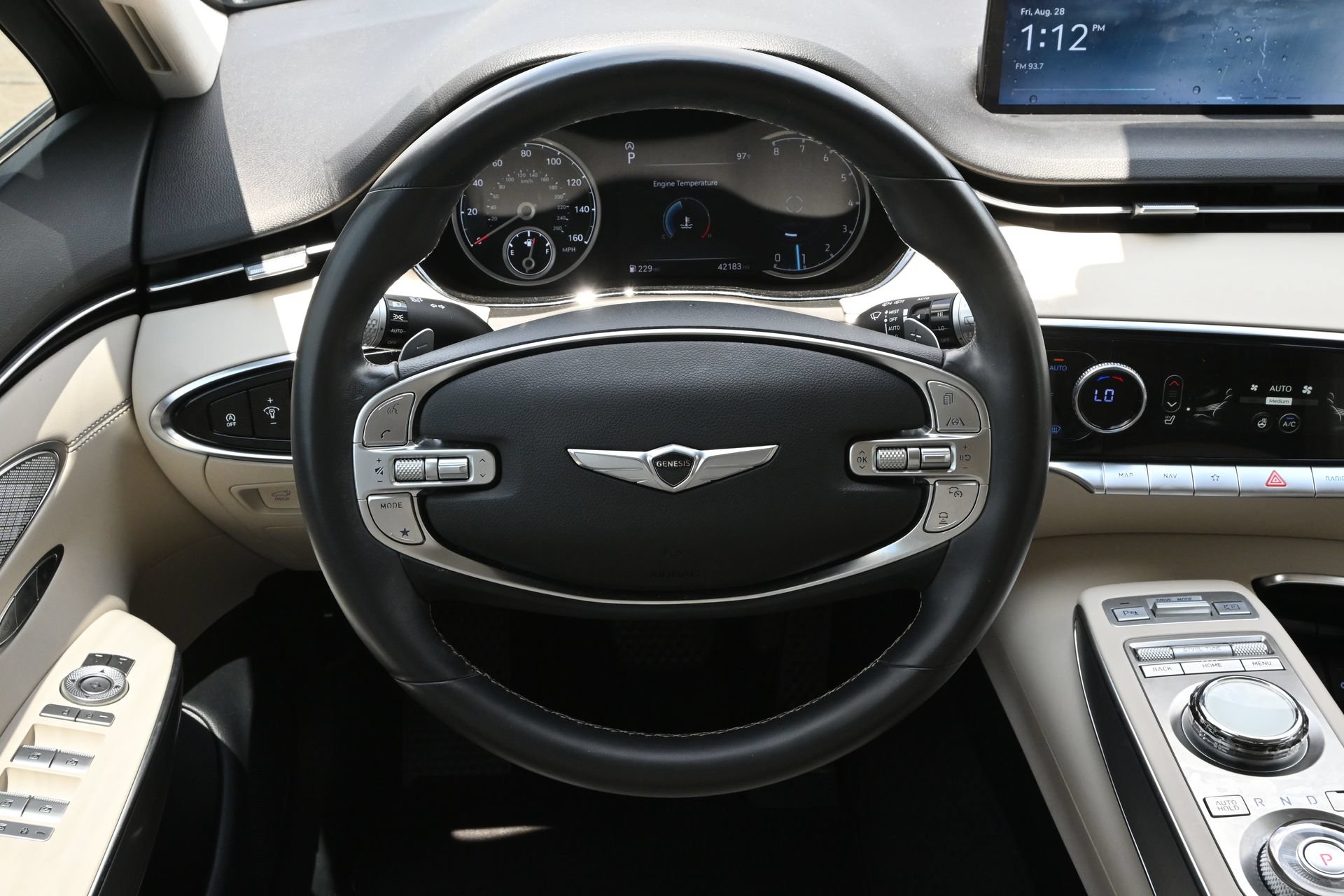 Used 2024 Genesis GV70 2.5T w/ Select Package AWD/4WD image 11