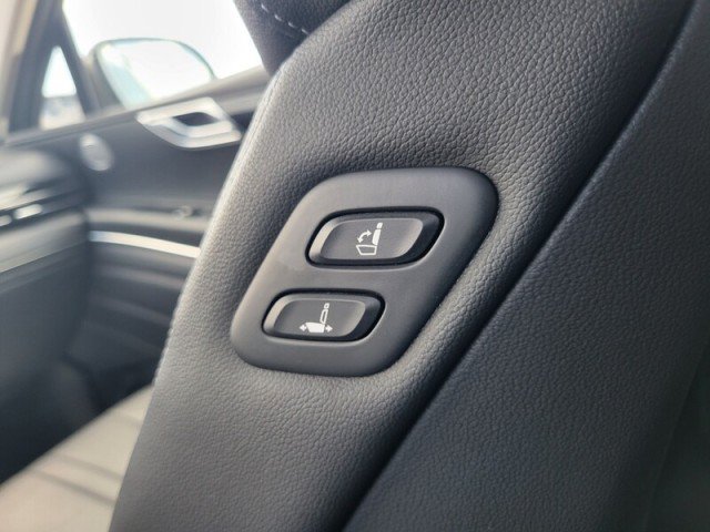 Used 2025 Genesis GV80 2.5T Standard AWD/4WD image 30