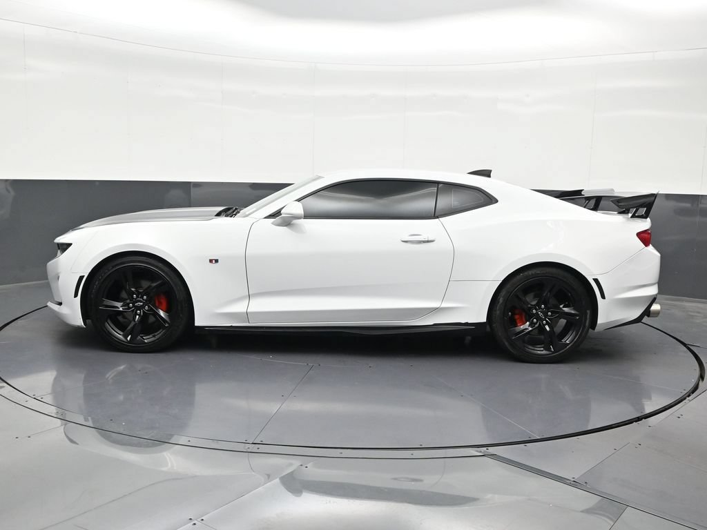 Used 2021 Chevrolet Camaro LT RWD image 2