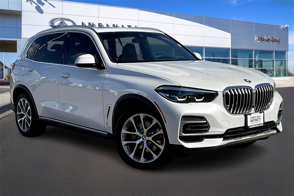 Used 2022 BMW X5 xDrive40i w/ Premium Package image 12