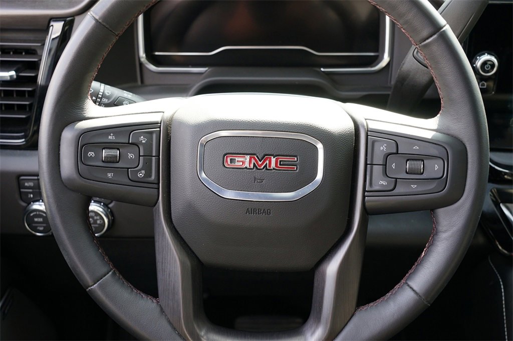 Used 2025 GMC Sierra 2500 AT4X image 24