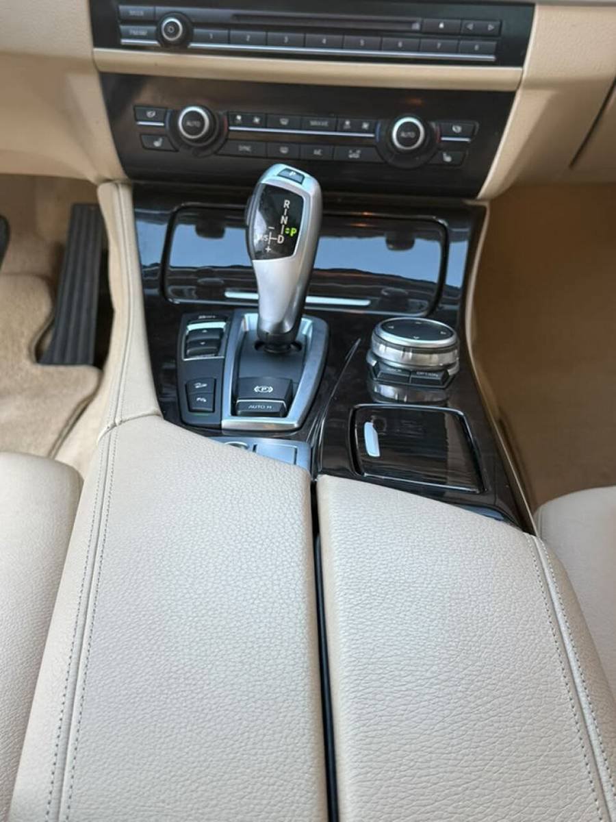 Used 2015 BMW 528i xDrive Sedan AWD/4WD image 17