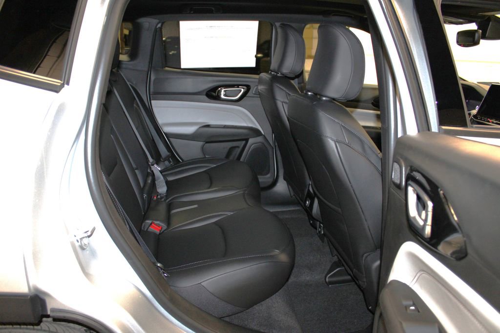 New 2026 Jeep Compass Limited w/ Sun, Sound & Navigation Group image 33