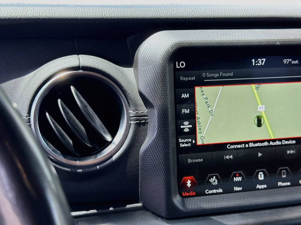 Used 2021 Jeep Wrangler Unlimited Sahara AWD/4WD image 16