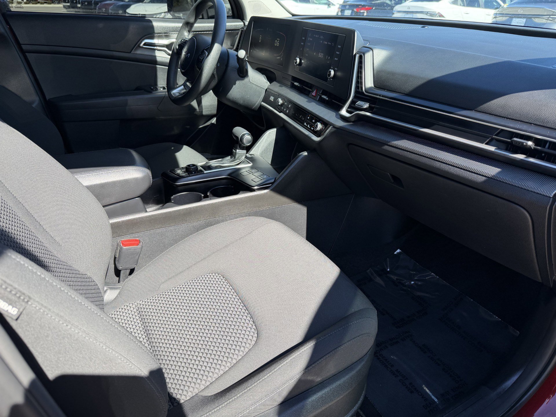 Used 2023 Kia Sportage LX image 23