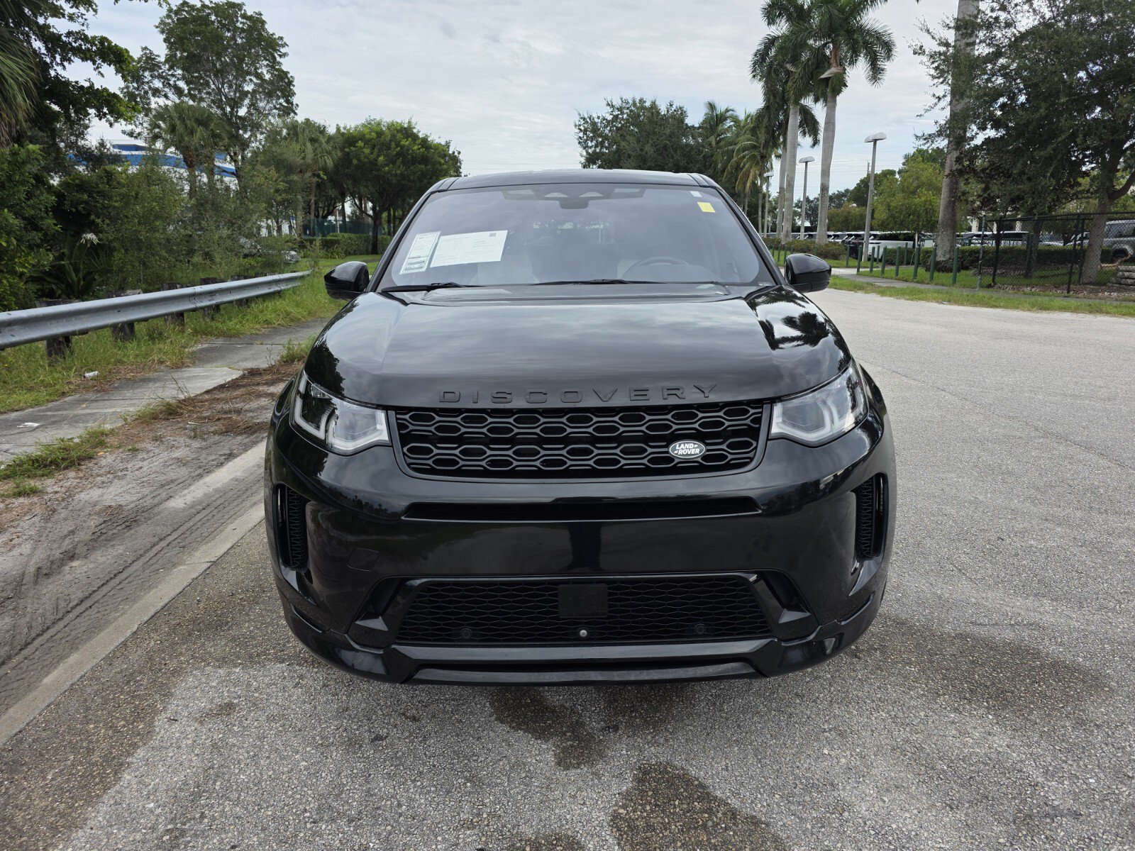 Used 2021 Land Rover Discovery Sport SE R-Dynamic AWD/4WD image 8