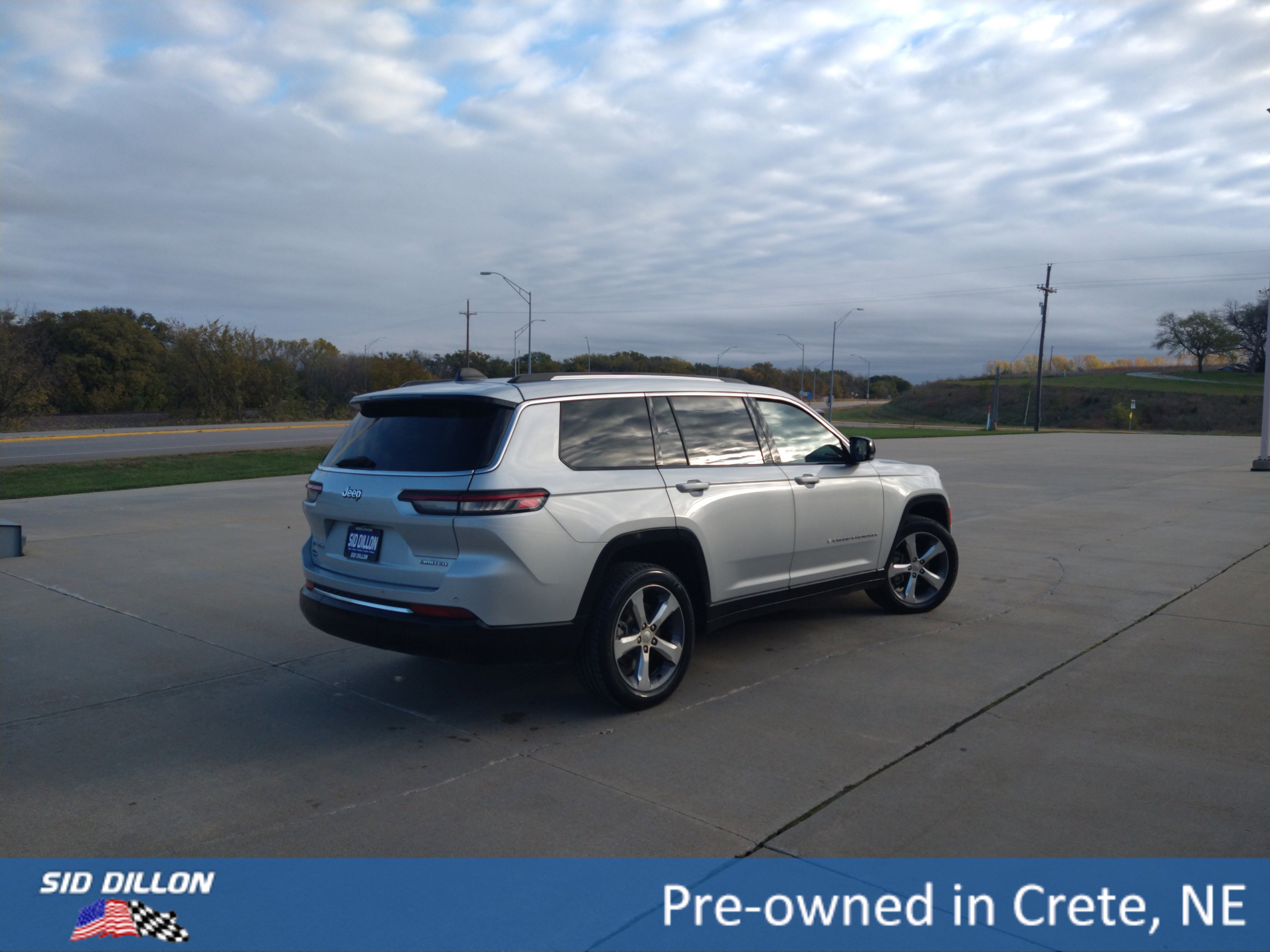 Used 2021 Jeep Grand Cherokee L Limited image 16