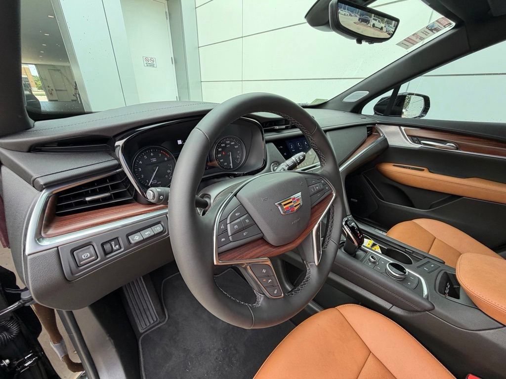 New 2026 Cadillac XT5 Premium Luxury w/ LPO, Floor Liner Package FWD image 15
