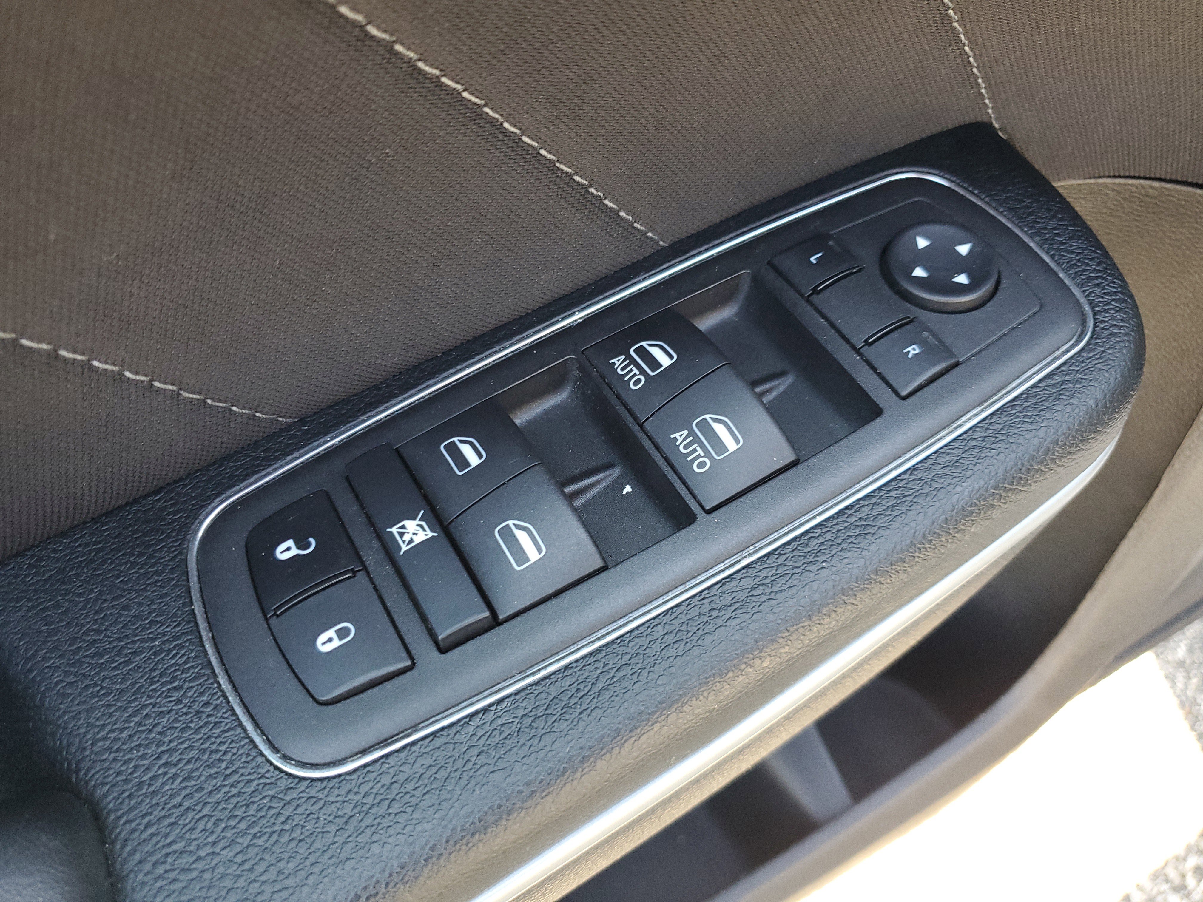 Used 2023 Dodge Charger SXT image 26