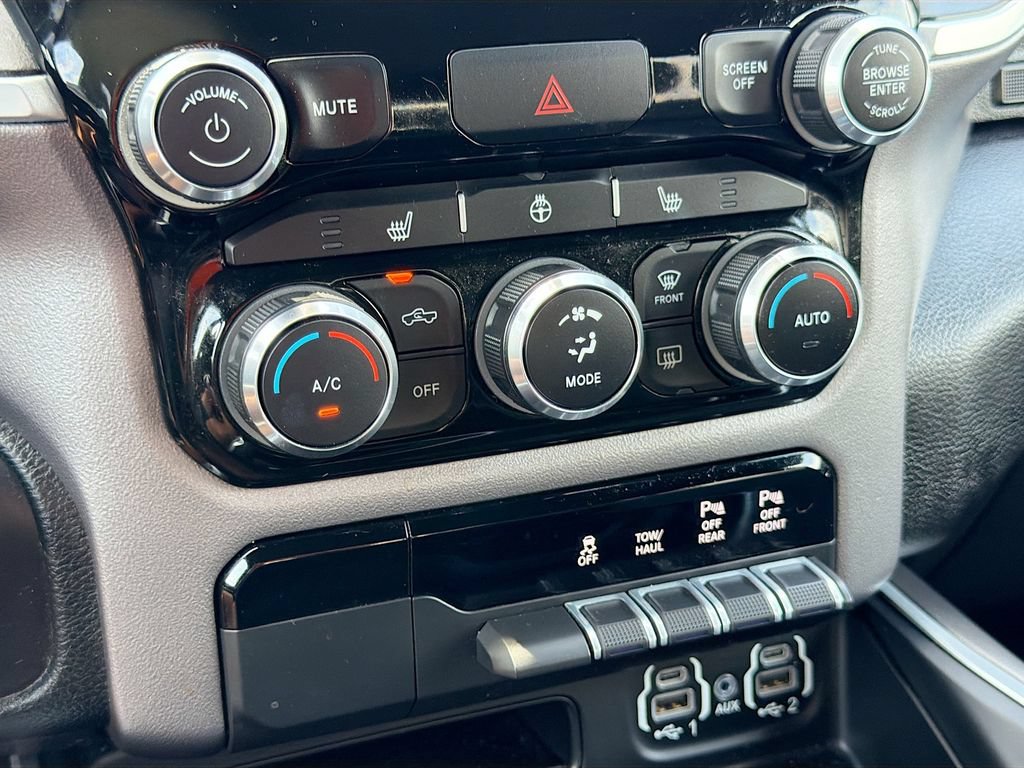 Used 2022 RAM 1500 Big Horn AWD/4WD image 17