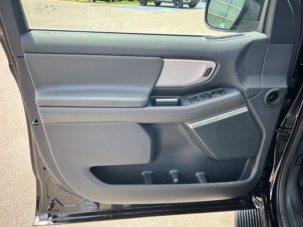 New 2026 Ford Expedition Active RWD image 15