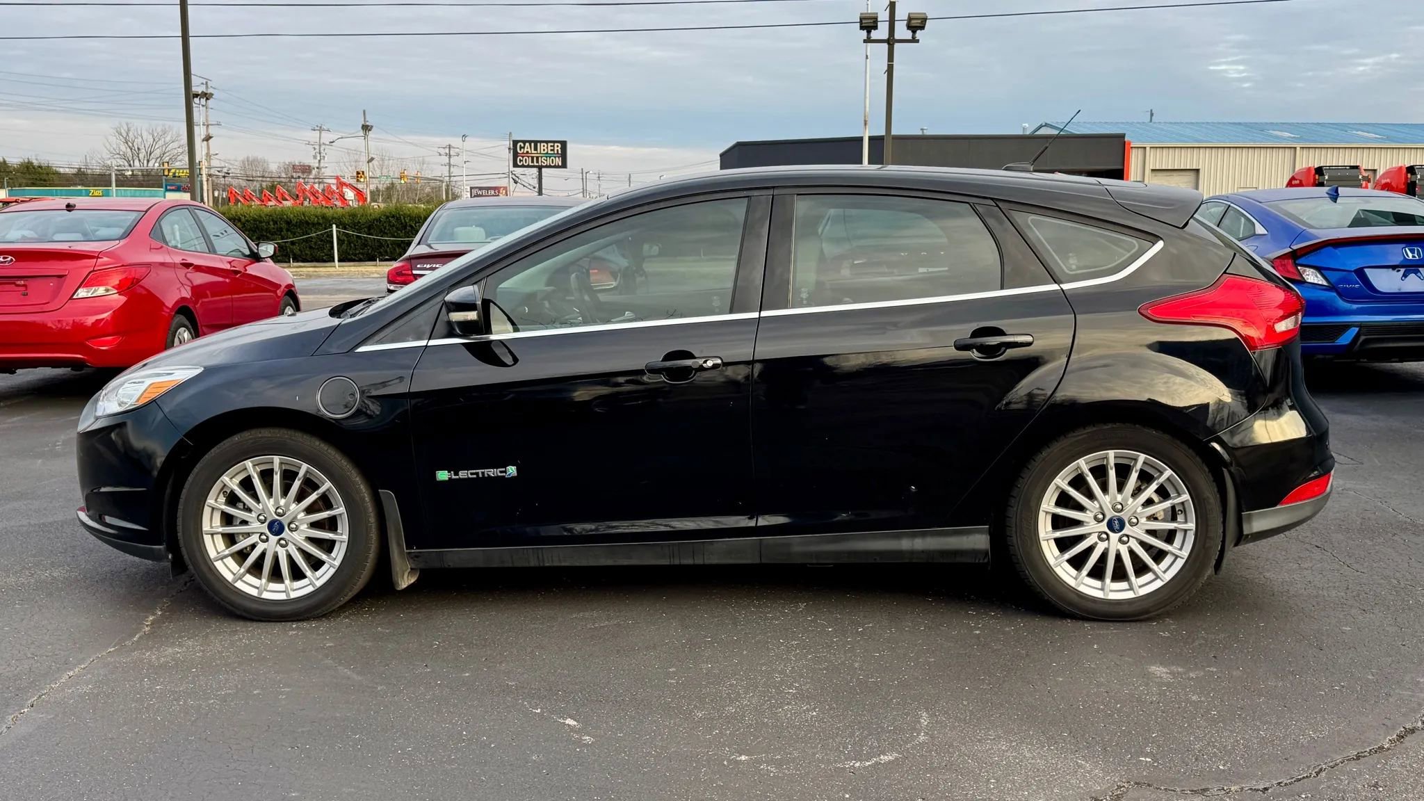 Used 2016 Ford Focus Electric Hatchback w/ Exterior Protection Package image 8