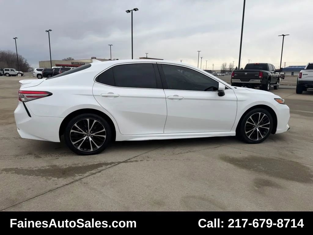 Used 2019 Toyota Camry SE image 22