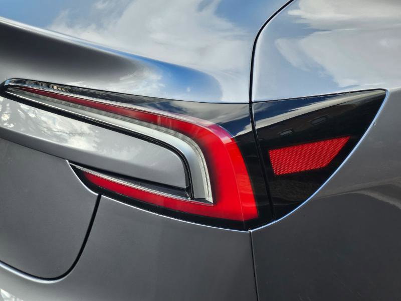 Used 2025 Tesla Model 3 Long Range image 30