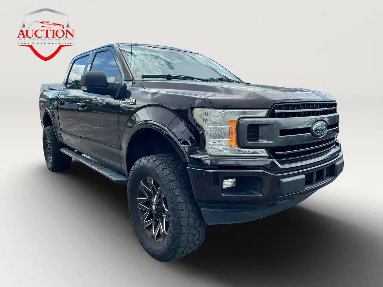Used 2018 Ford F150 XLT w/ Equipment Group 302A Luxury RWD image 3