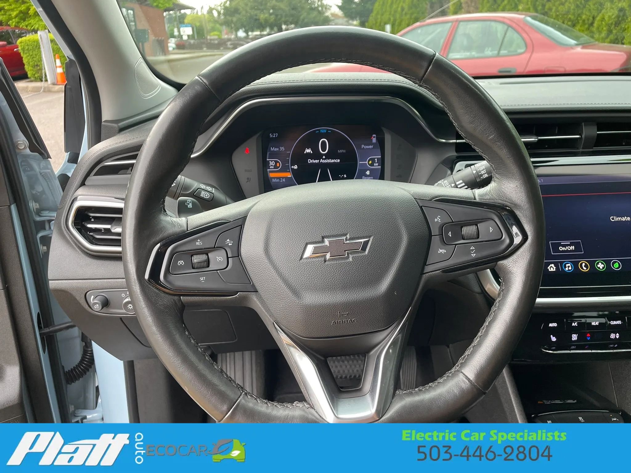 Used 2022 Chevrolet Bolt EUV LT w/ Comfort Package FWD image 34