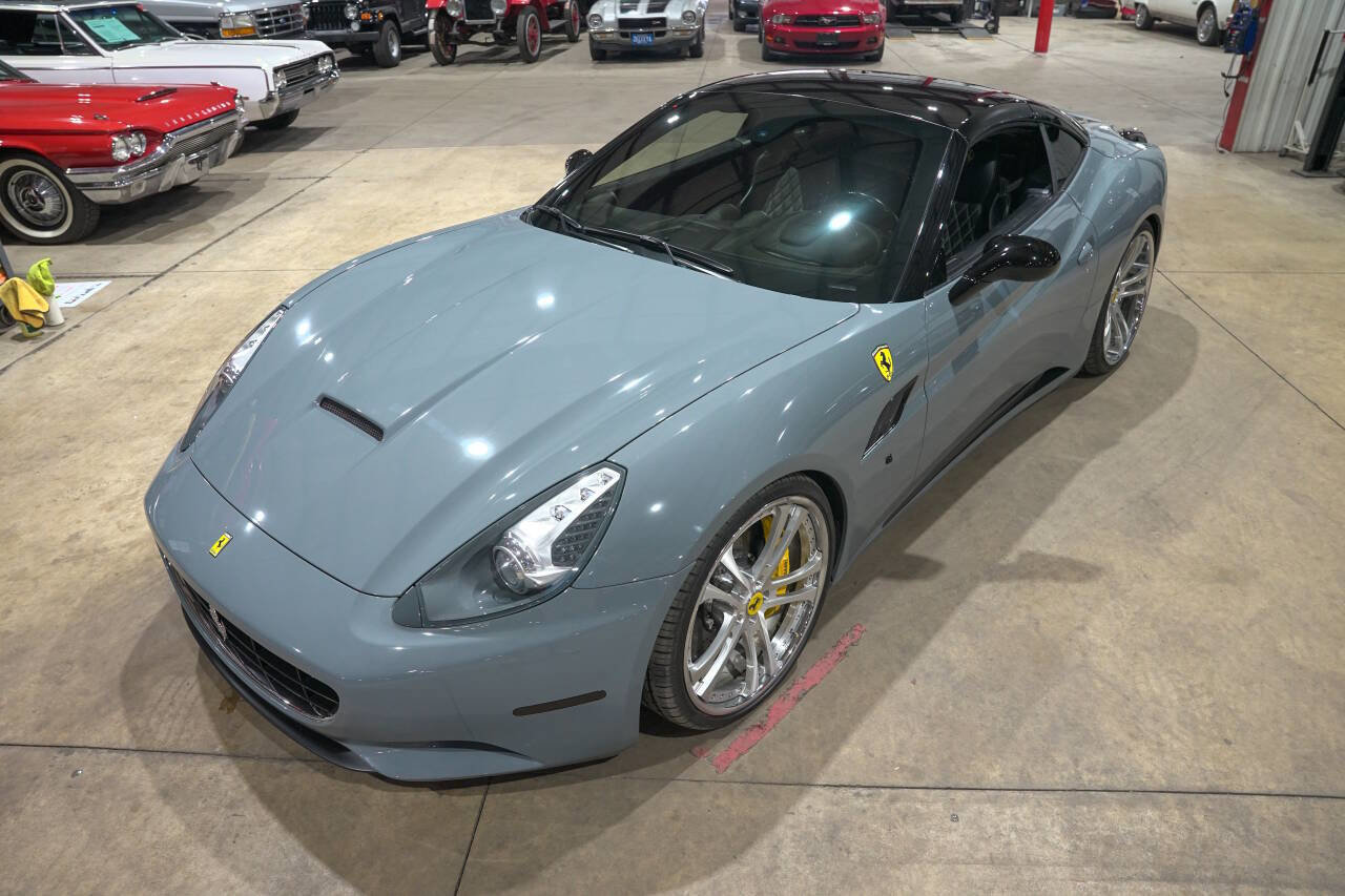 Used 2010 Ferrari California image 26