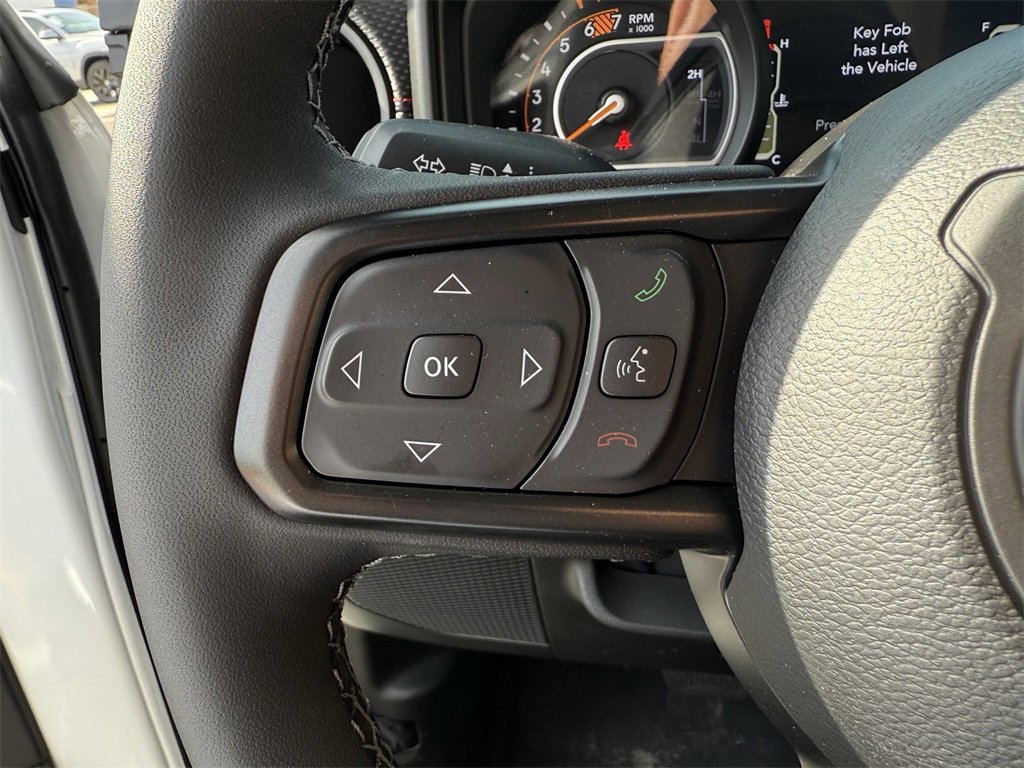 Used 2025 Jeep Wrangler Unlimited Rubicon image 16