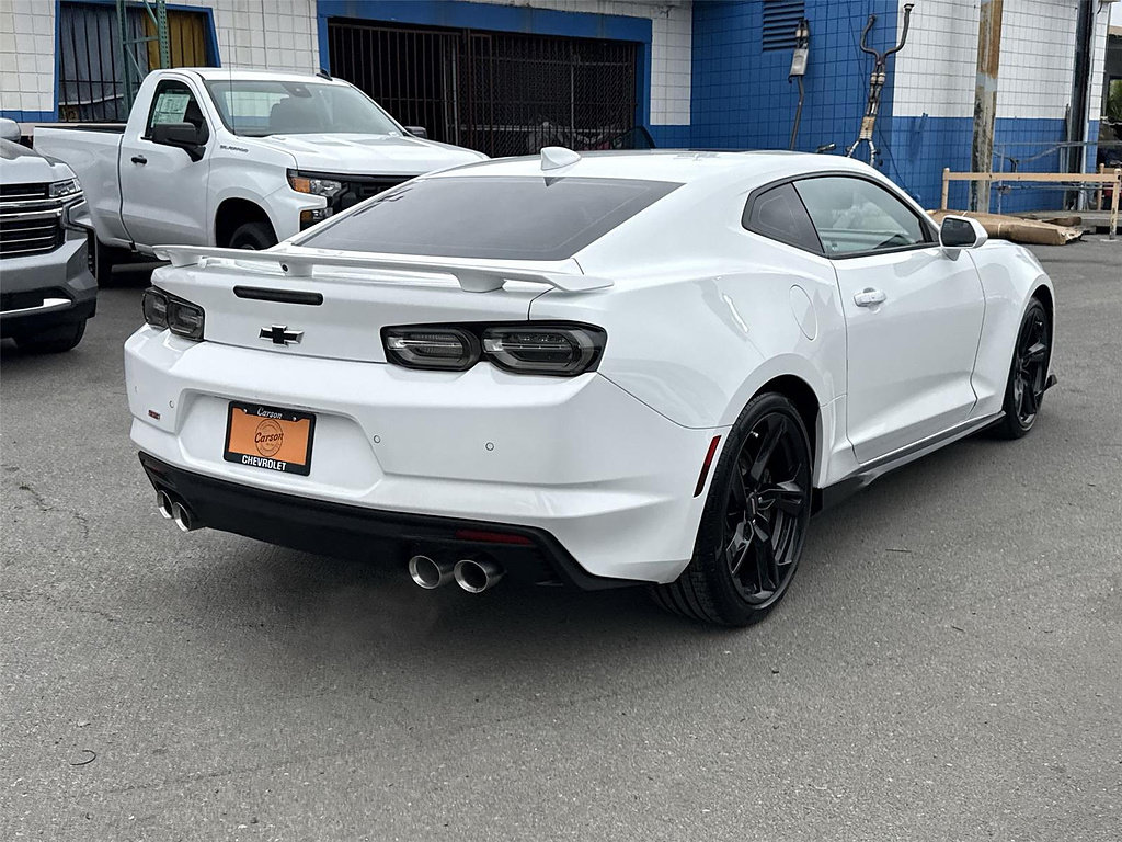 Used 2019 Chevrolet Camaro SS RWD image 3