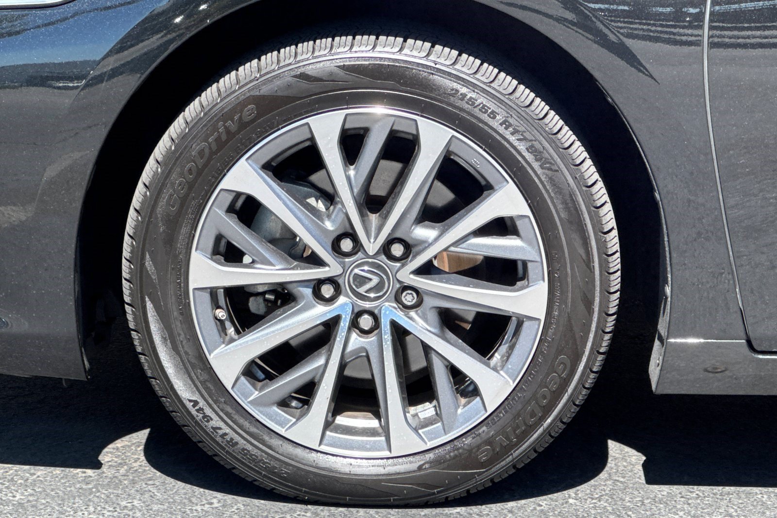 Used 2024 Lexus ES 350 w/ Accessory Package (Z1) FWD image 36