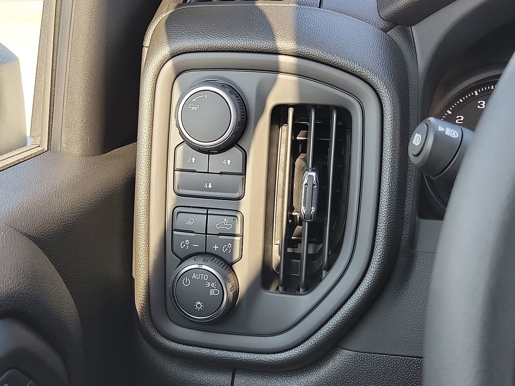 New 2025 Chevrolet Silverado 2500 Custom w/ Custom Value Package image 14