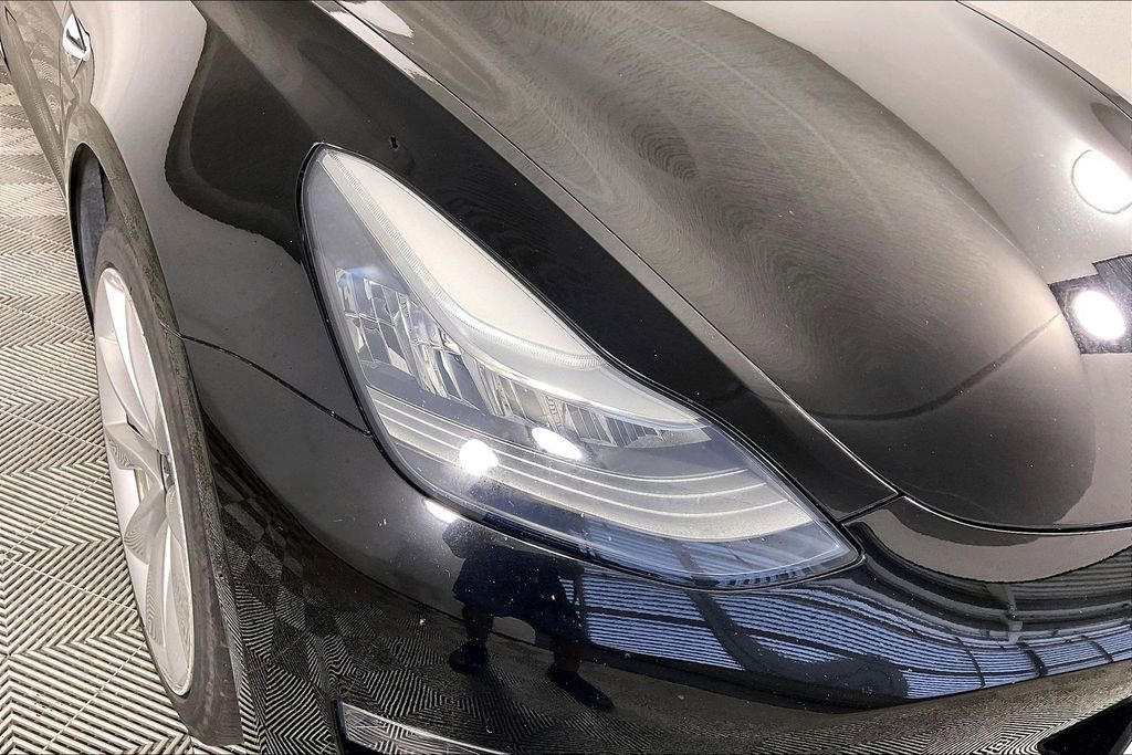 Used 2018 Tesla Model 3 Mid Range RWD image 27