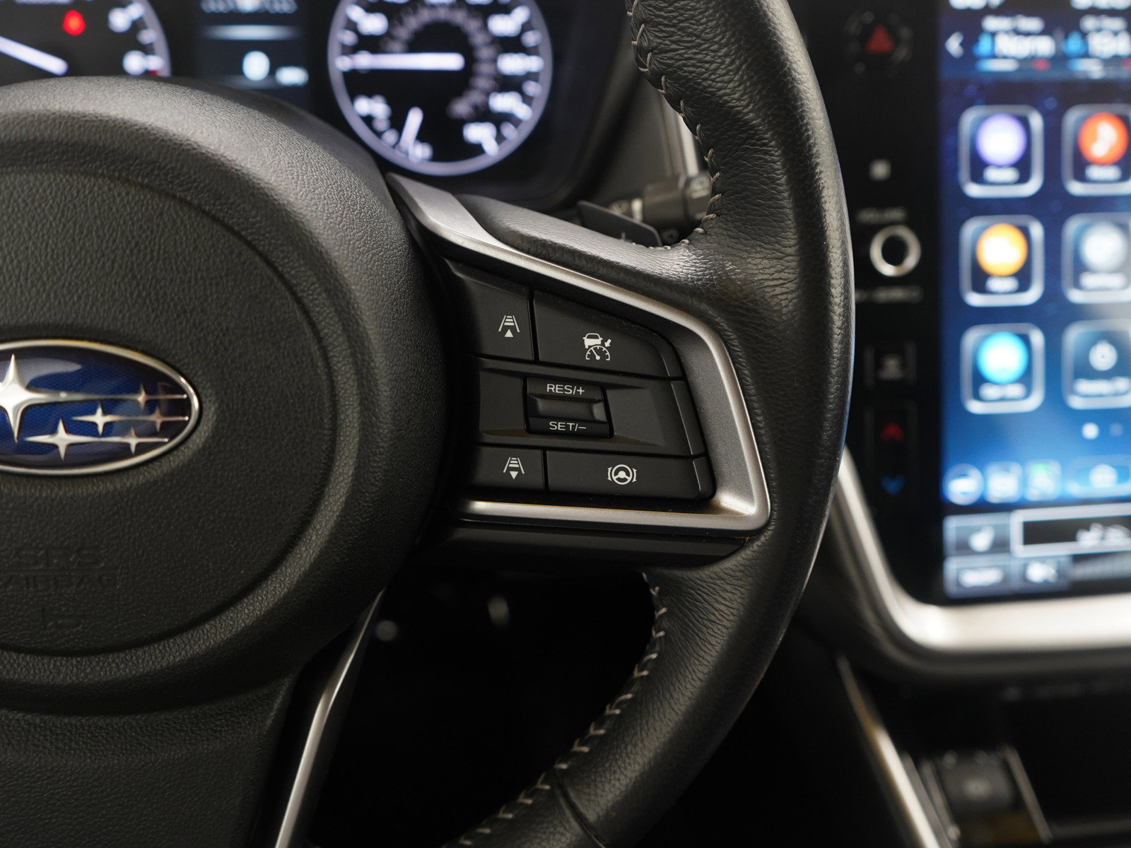 Used 2023 Subaru Outback Onyx Edition image 25