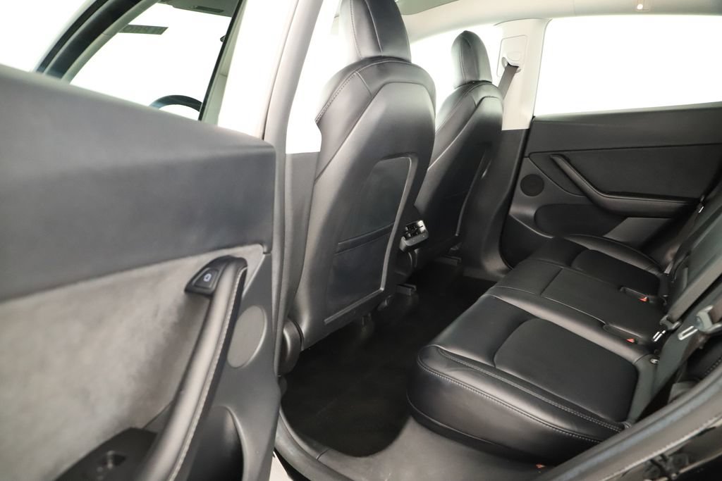 Used 2021 Tesla Model Y Performance AWD/4WD image 29