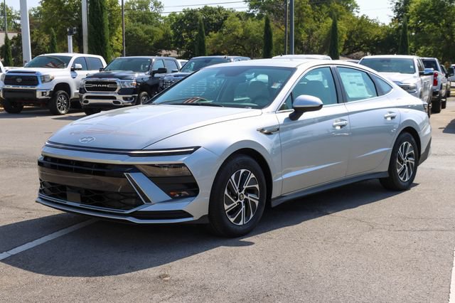New 2026 Hyundai Sonata Blue FWD image 6