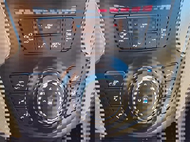 Used 2015 Hyundai Santa Fe Sport w/ Option Group 02 image 14