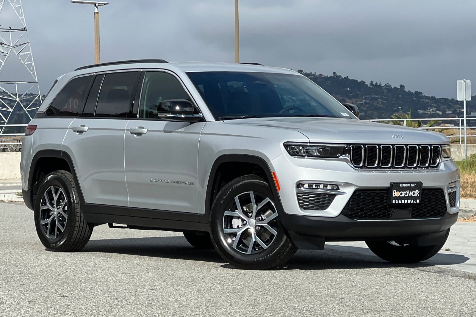 New 2025 Jeep Grand Cherokee Limited image 2