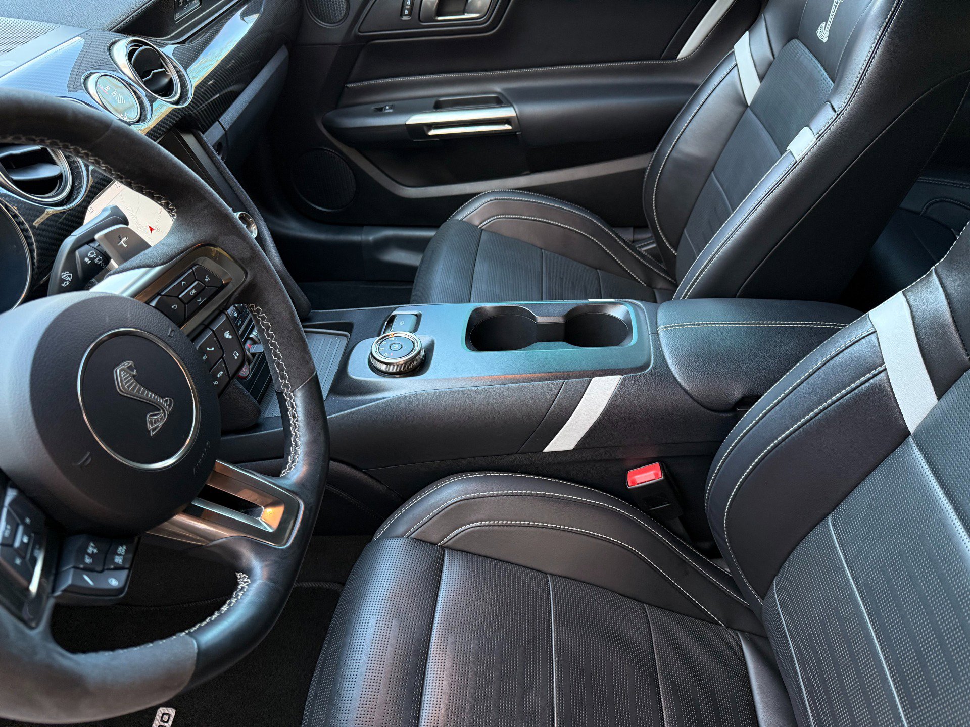 Used 2021 Ford Mustang Shelby GT500 w/ Technology Package image 15