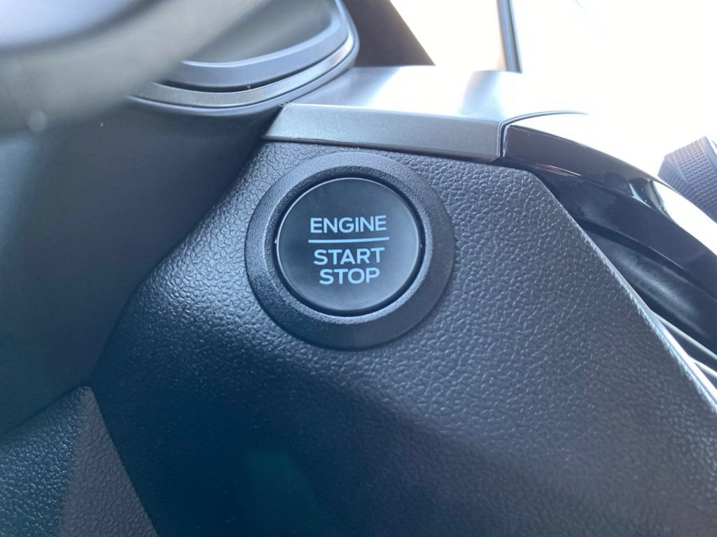 Used 2025 Ford Escape Active FWD image 12