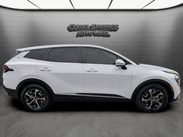 Certified 2025 Kia Sportage EX FWD image 8