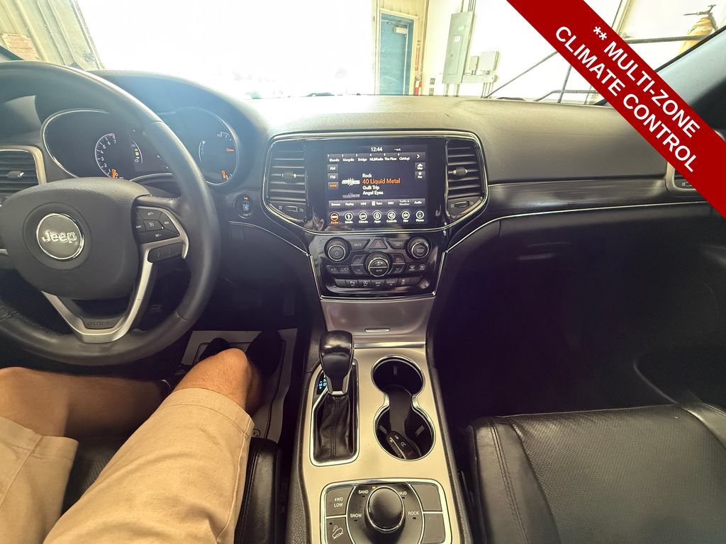 Used 2019 Jeep Grand Cherokee Limited w/ Luxury Group II AWD/4WD image 23
