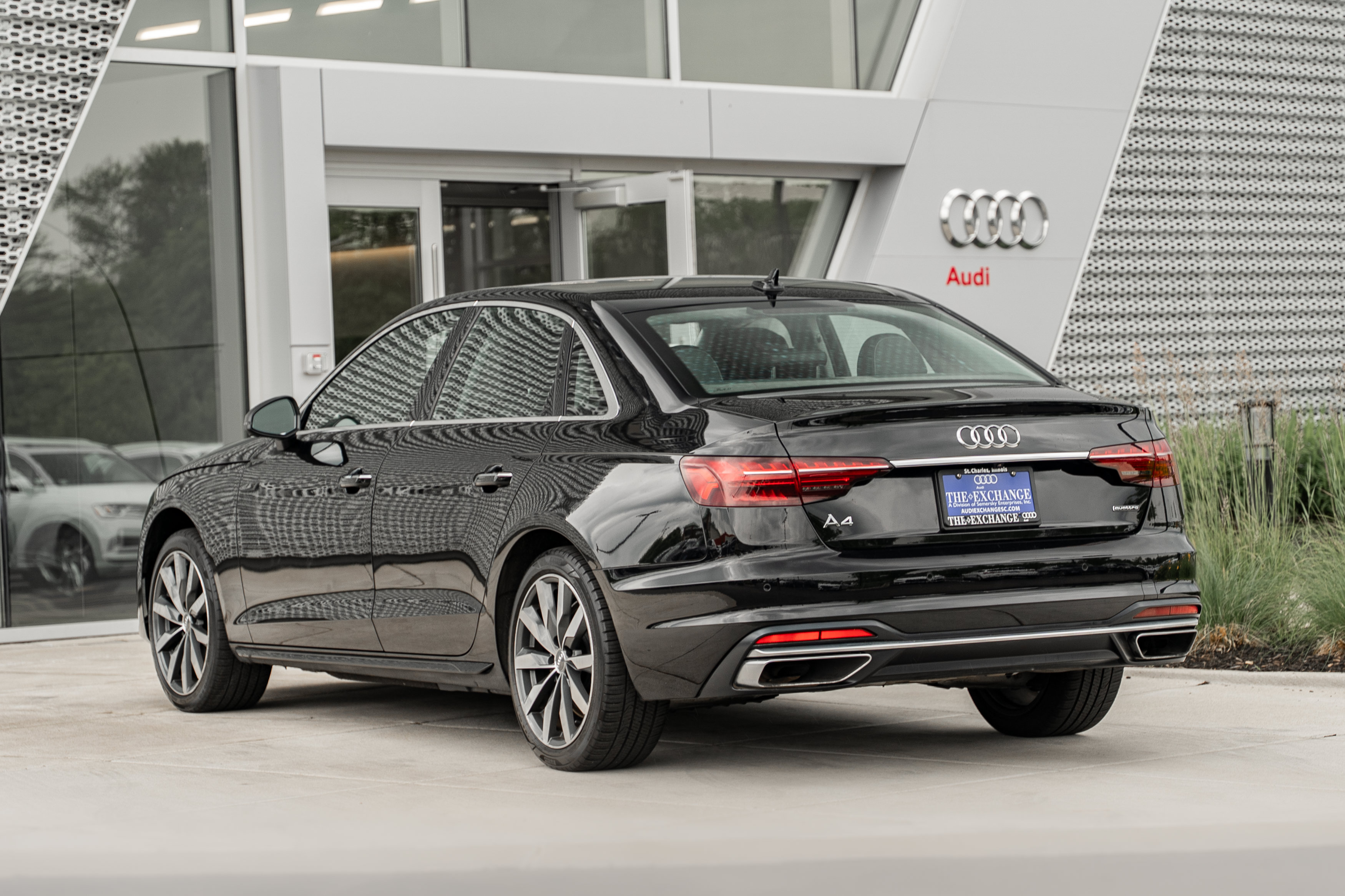 Used 2021 Audi A4 2.0T Premium Plus w/ Premium Plus Package AWD/4WD image 5