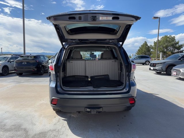 Used 2015 Toyota Highlander XLE image 29