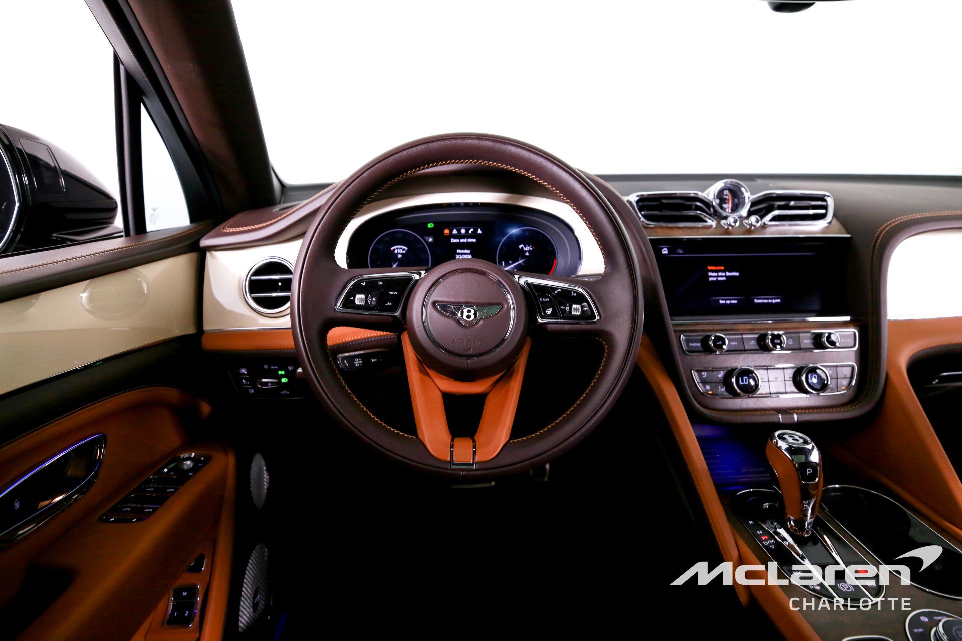 Used 2023 Bentley Bentayga Extended Wheelbase image 14