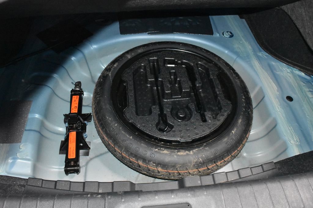 Certified 2024 Nissan Sentra SV FWD image 27