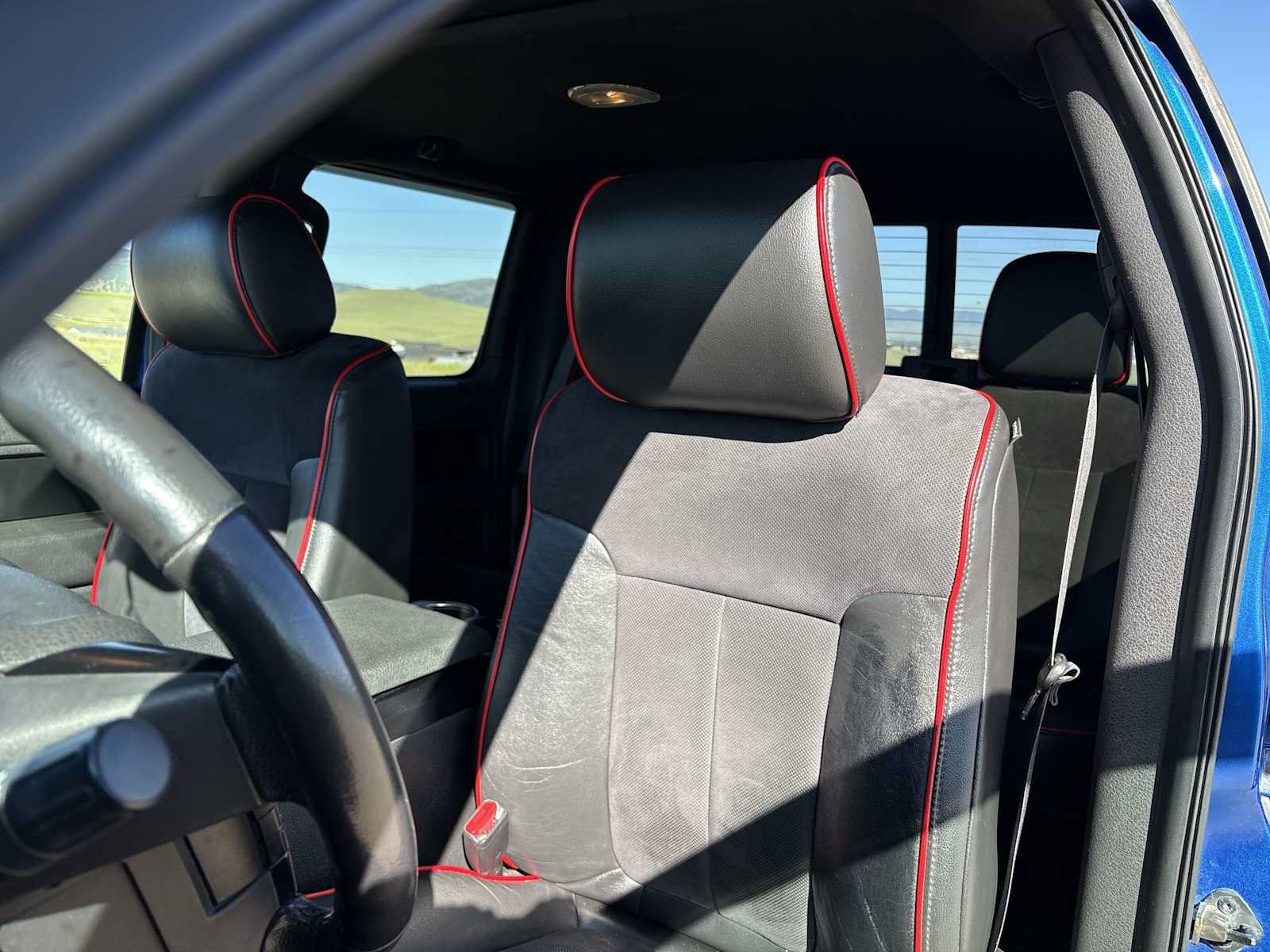 Used 2014 Ford F150 FX4 w/ Equipment Group 402A Luxury AWD/4WD image 19