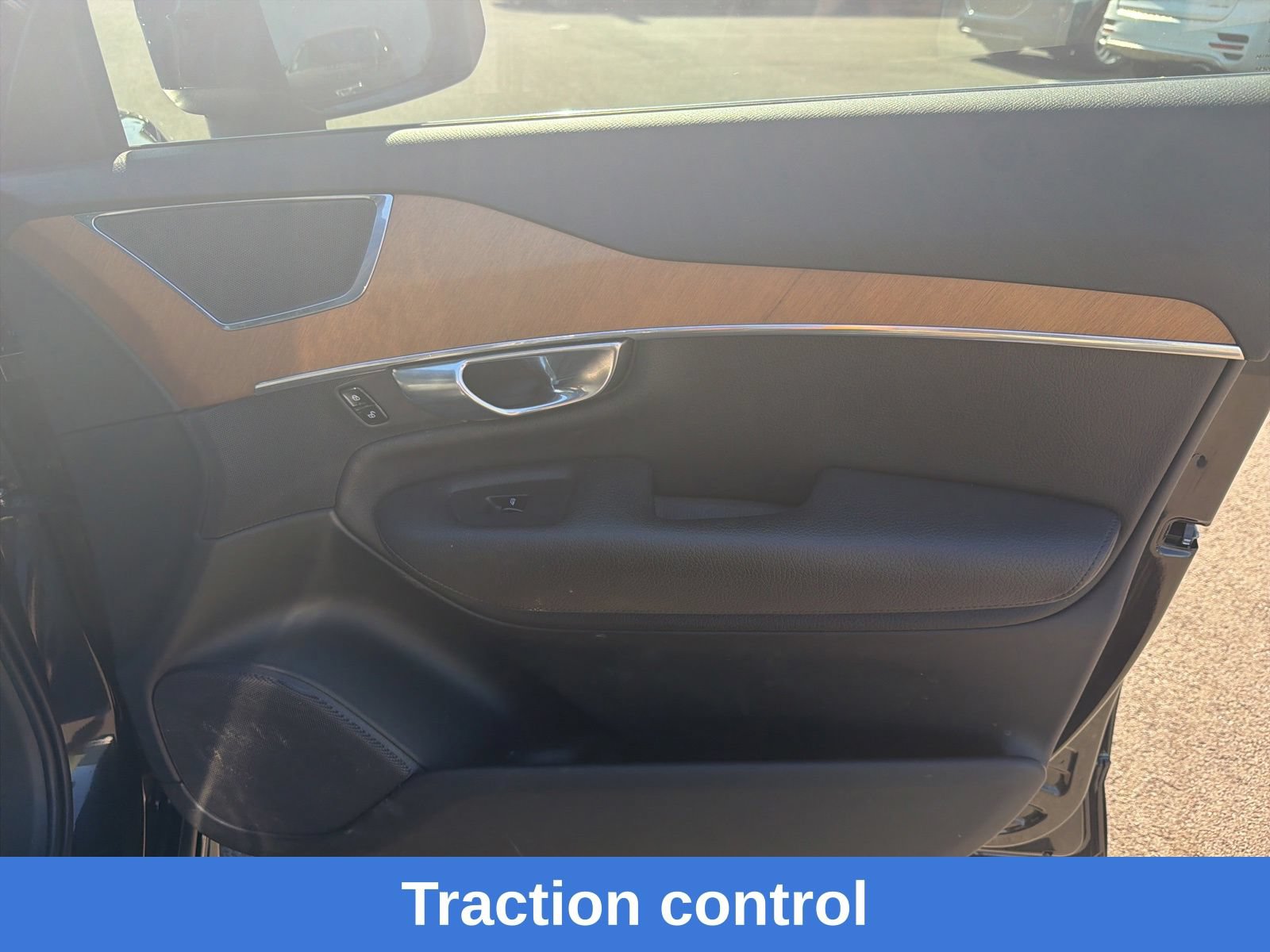 Used 2021 Volvo XC90 T6 Momentum AWD/4WD image 28