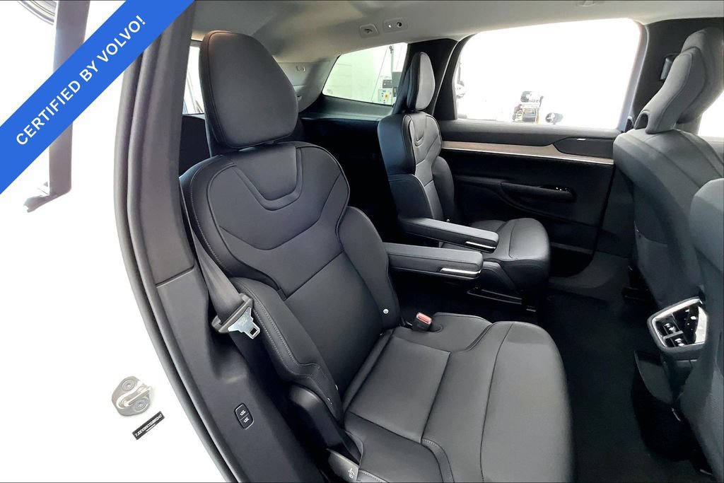 Used 2025 Volvo EX90 Plus AWD/4WD image 32
