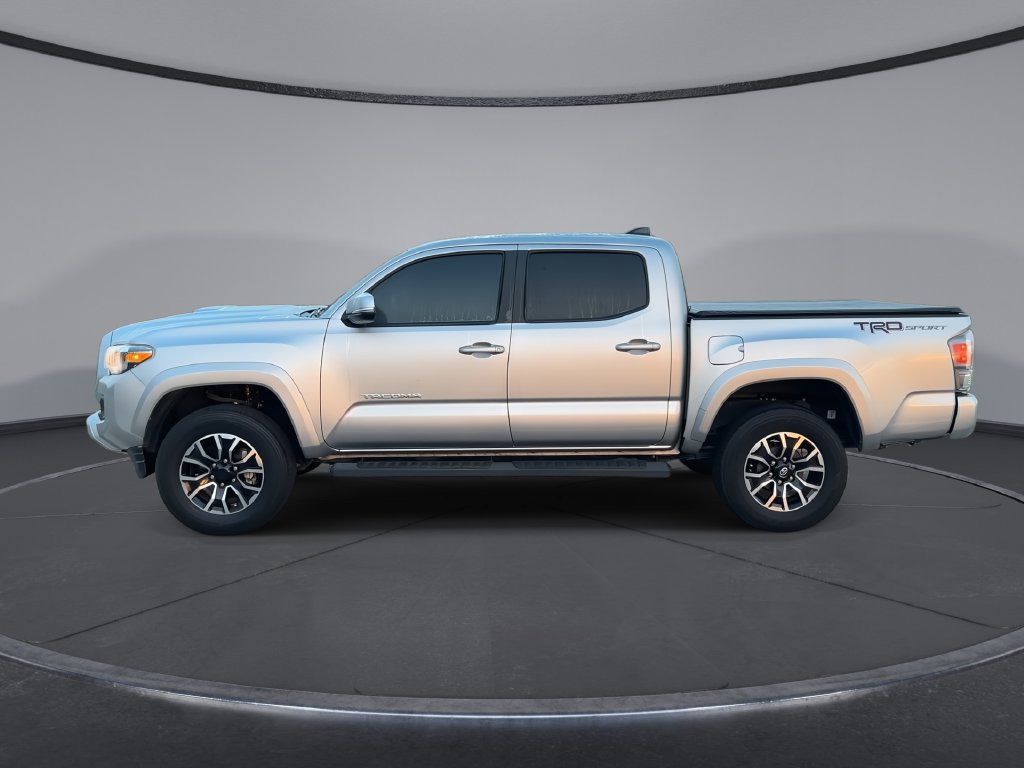Used 2022 Toyota Tacoma TRD Sport w/ Technology Package RWD image 5