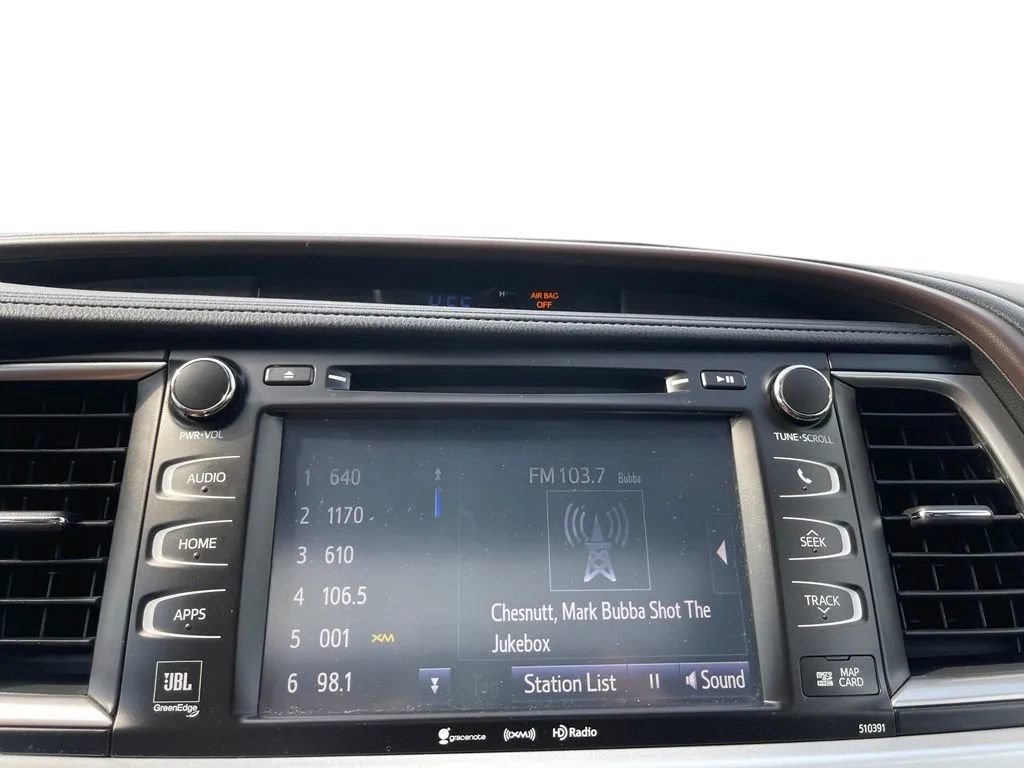 Used 2019 Toyota Highlander Limited AWD/4WD image 29