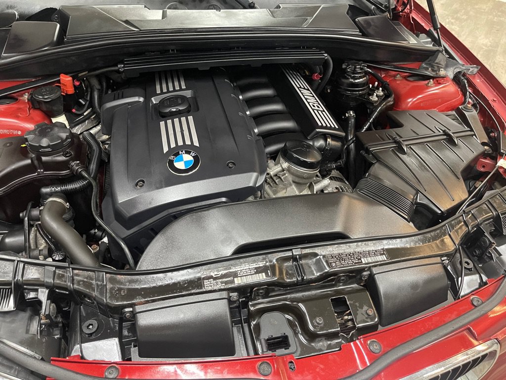 Used 2013 BMW 128i Convertible RWD image 37
